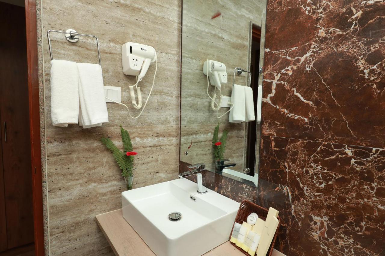 Woodapple Hotel And Spa Катманду Екстер'єр фото