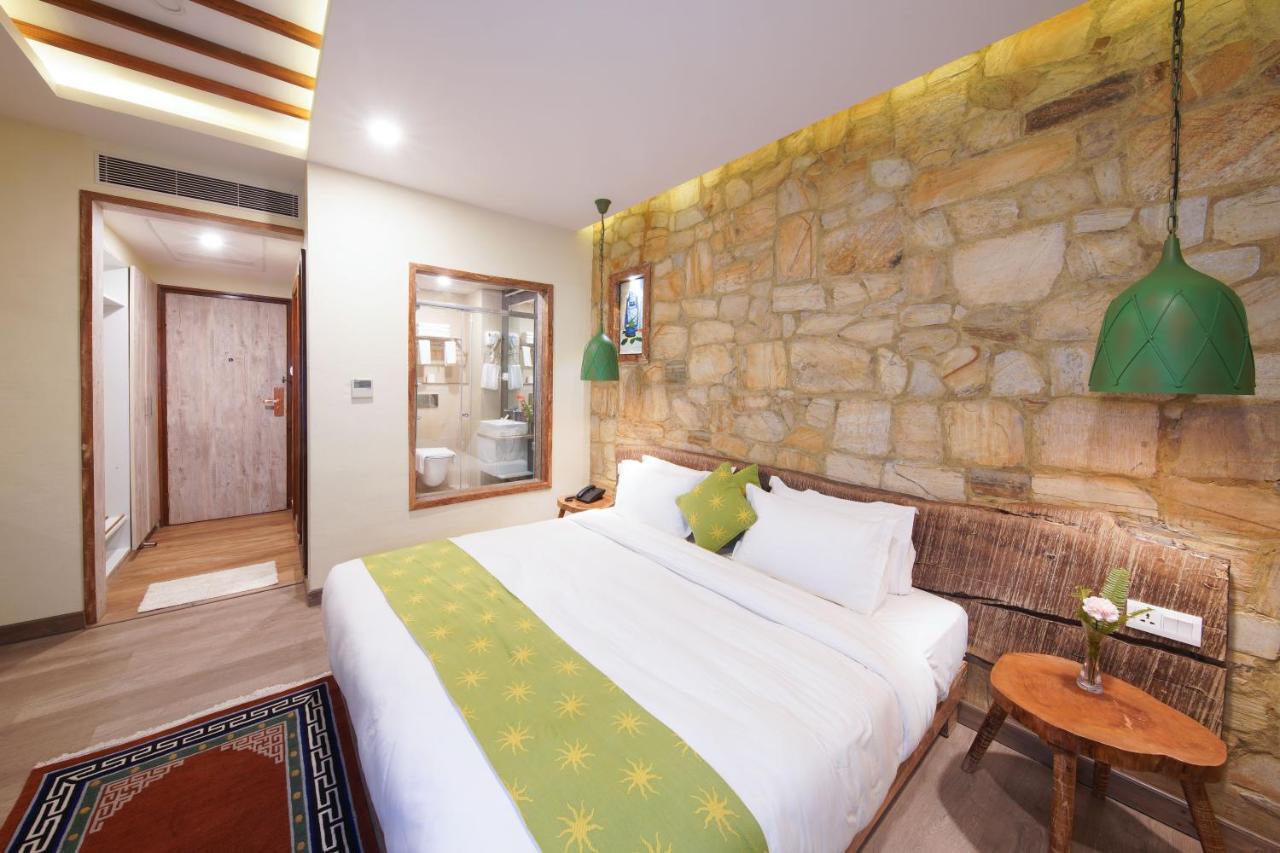 Woodapple Hotel And Spa Катманду Екстер'єр фото